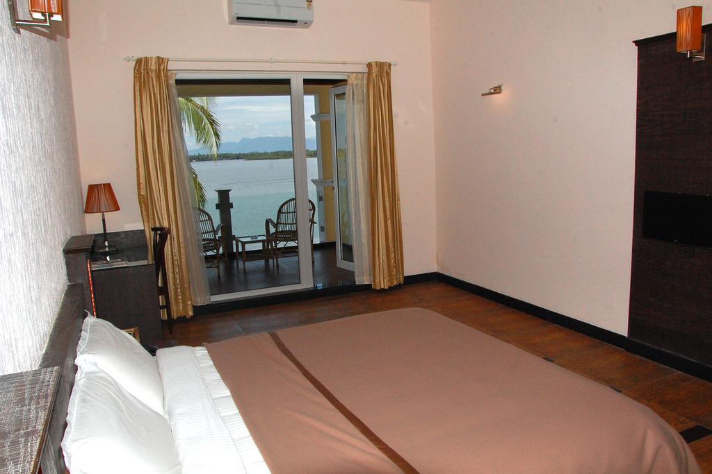 Blue Waters Hotel Kundapur Værelse billede